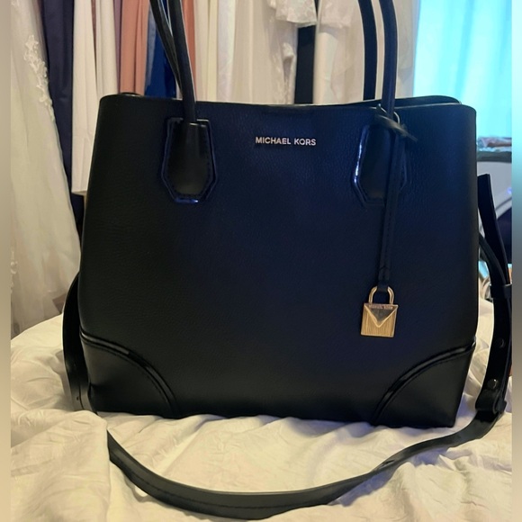 Michael Kors Black Leather Tote Bag - Picture 2 of 7